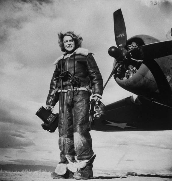 מרגרט בורק-וויט, פברואר 1943,בדרך למשימת הפצצה